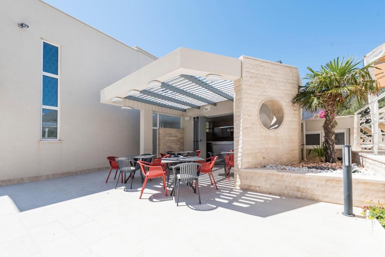 노바야 Pool Terrace Sea View Sarkic 아파트 외부 사진